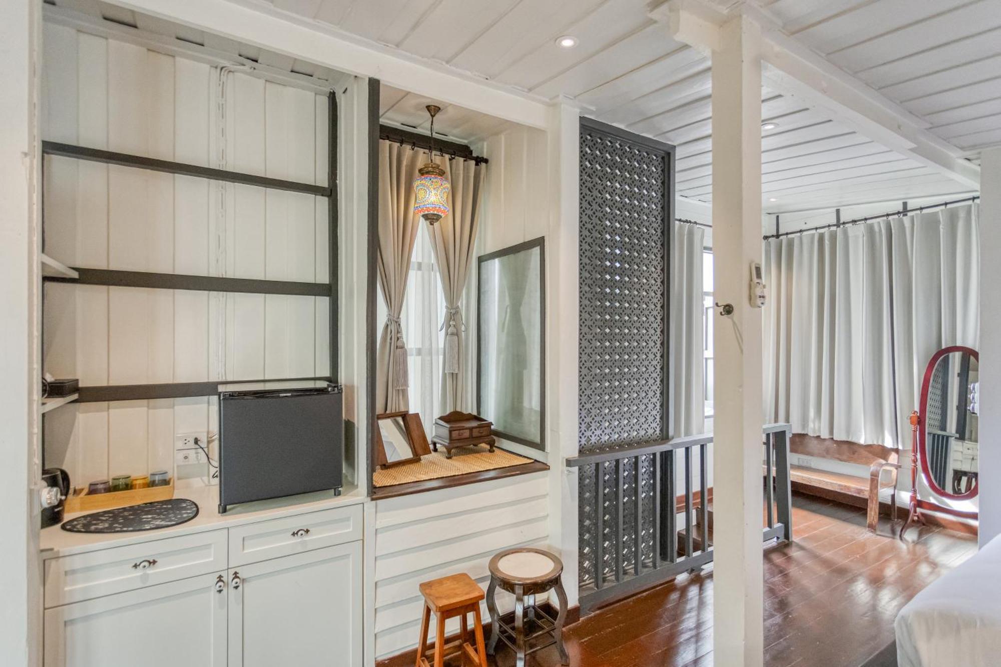 לינה וארוחת בוקר בנגקוק Priya Boutique House מראה חיצוני תמונה