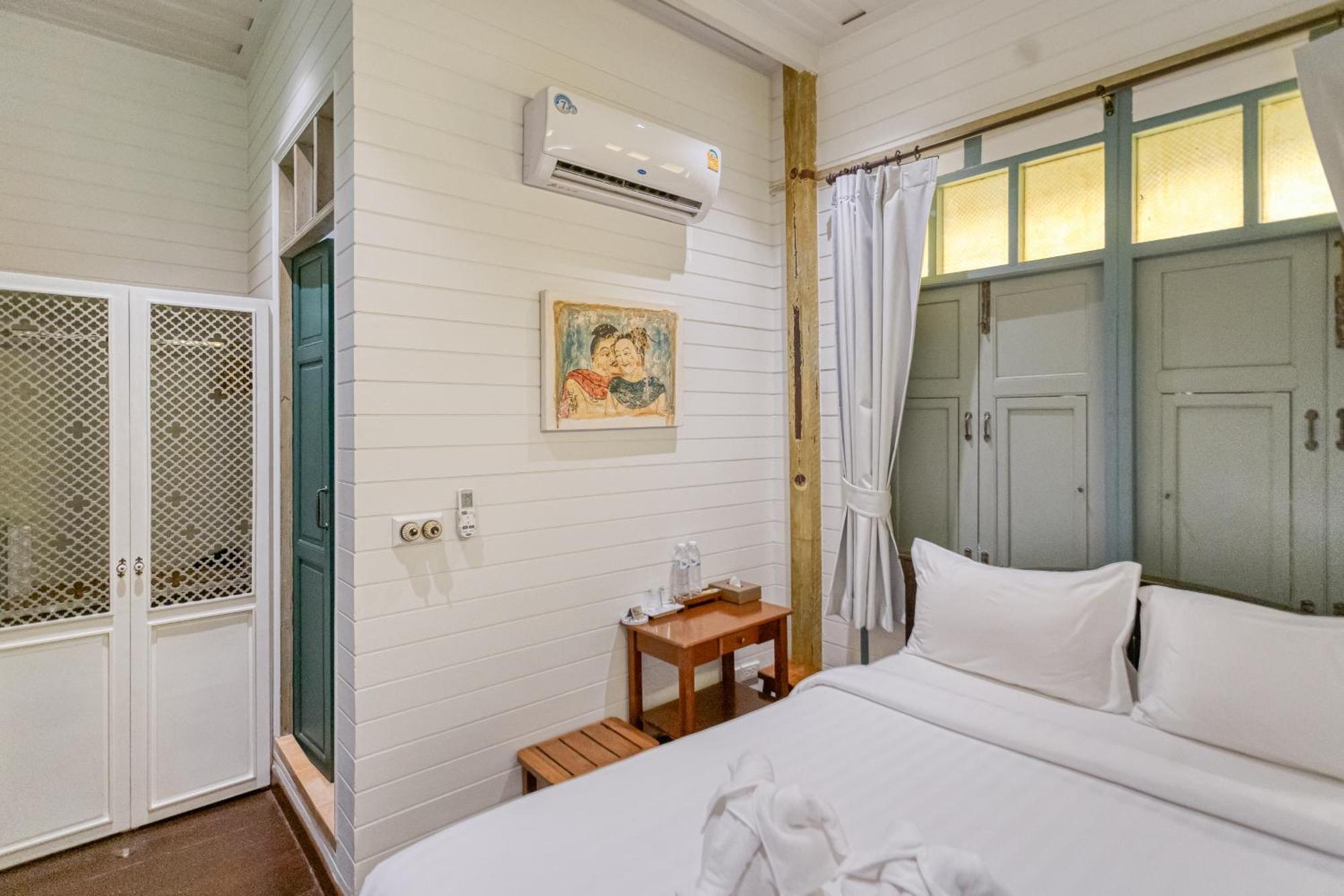 לינה וארוחת בוקר בנגקוק Priya Boutique House מראה חיצוני תמונה