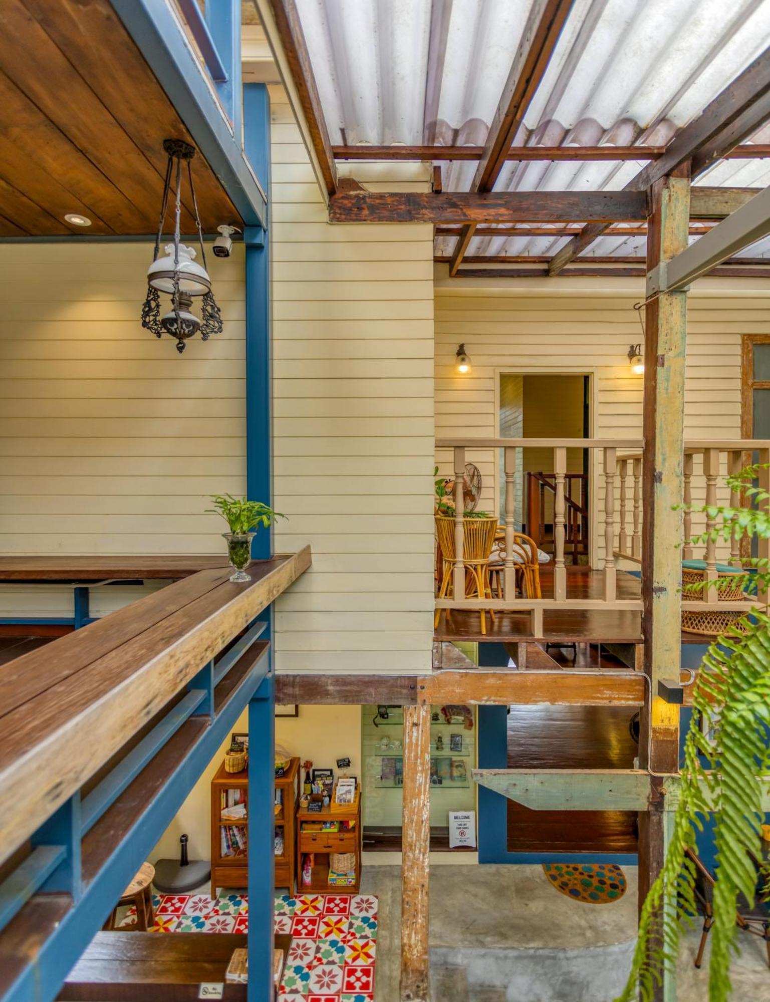 לינה וארוחת בוקר בנגקוק Priya Boutique House מראה חיצוני תמונה
